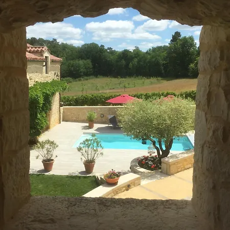 La Tour De Ginaillac ベッド・アンド・ブレックファスト Les Arques