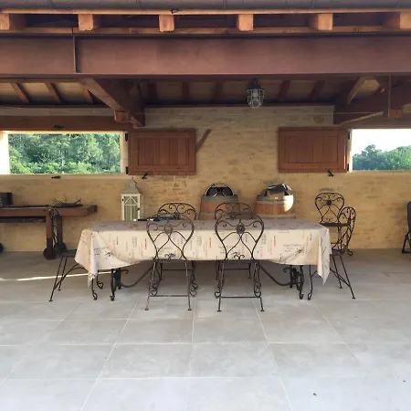 La Tour De Ginaillac Bed & Breakfast *